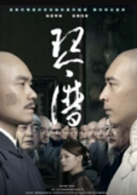 真实偷拍90后年轻小夫妻正看着电视突然男的把美女扑倒要肏逼在沙发上扒光衣服啪啪被客厅摄像头偷拍外泄 - kimimi